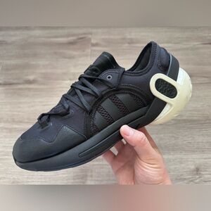 Y-3 Idoso boost men sneakers size 9 NEW